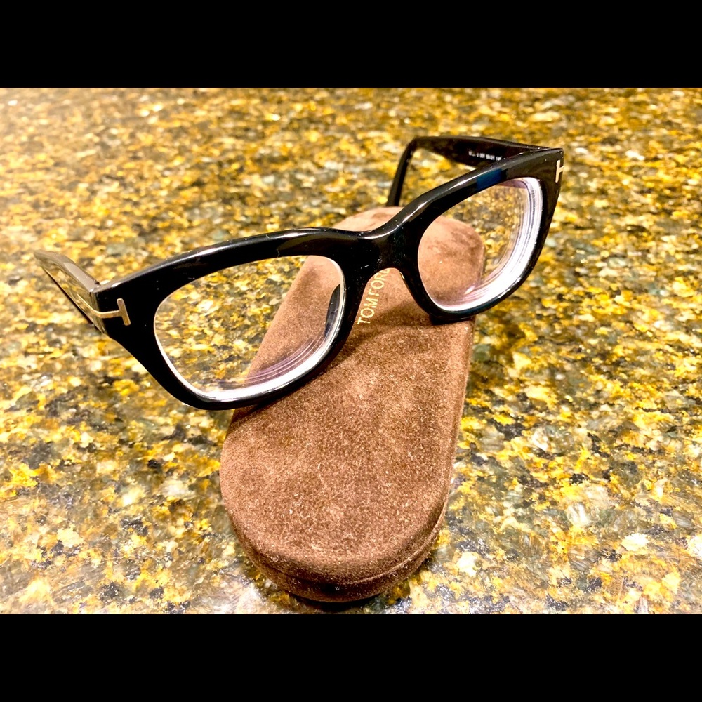 TOM FORD BLACK GLASSES